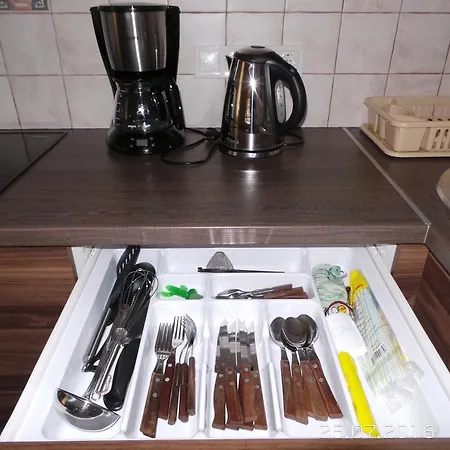 Апартаменты Sandan Apartament In City