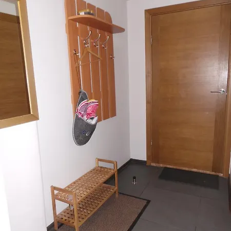 Апартаменты Sandan Apartament In City *